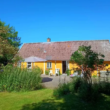 Cozy Summer House On Sejero *