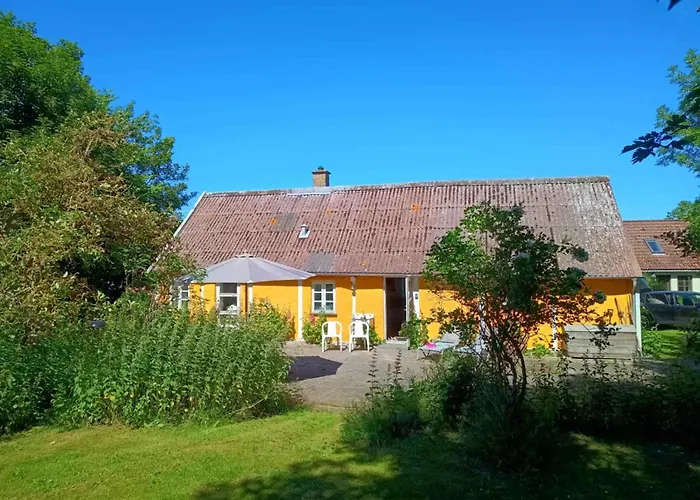 Cozy Summer House On Sejero *